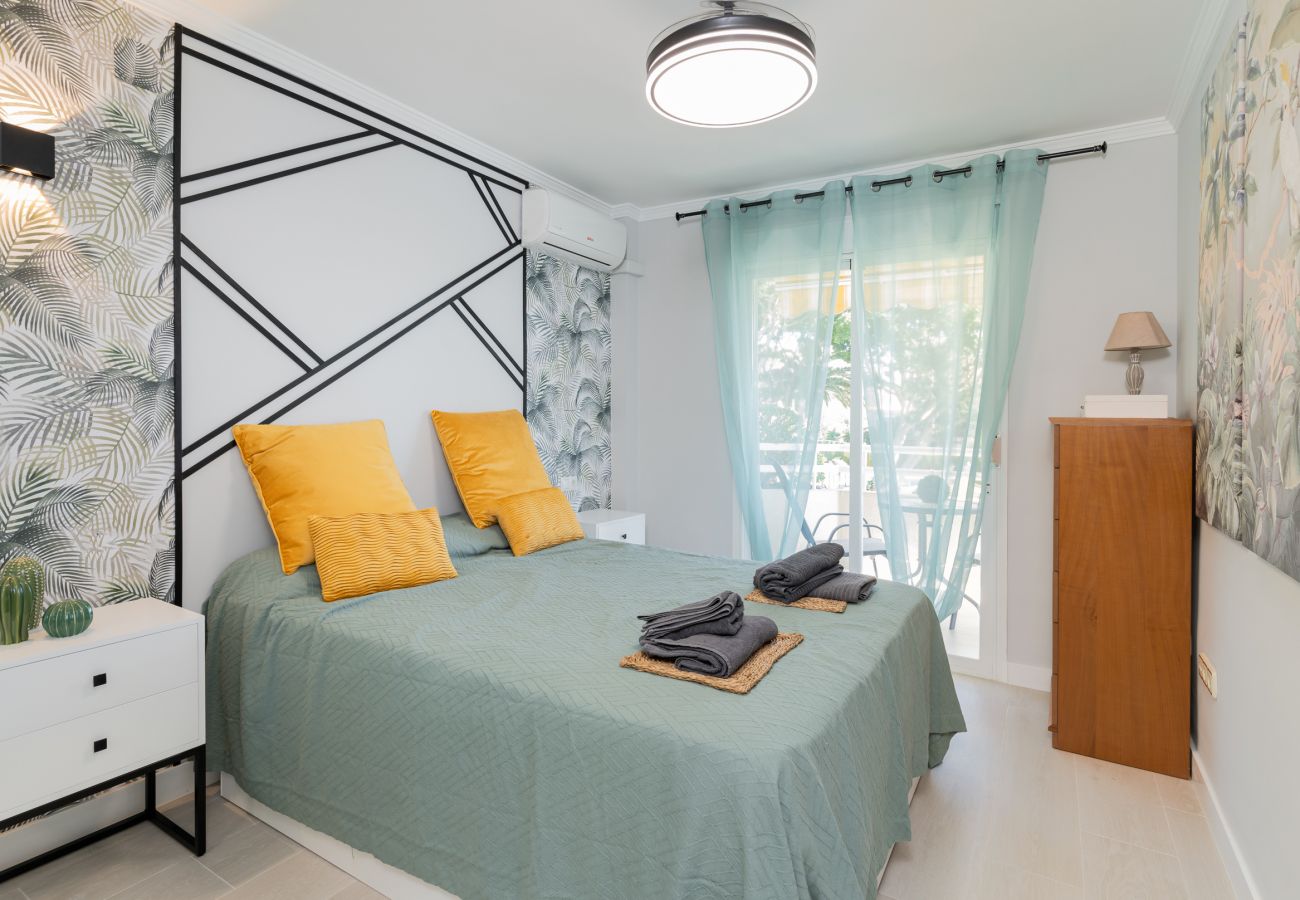 Apartamento en Torremolinos - La Carihuela - MálagadeVacaciones