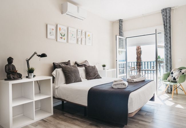 Apartamento en Málaga - El Pedregal A - MálagadeVacaciones Apartamento en Málaga - El Pedregal A - MálagadeVacaciones