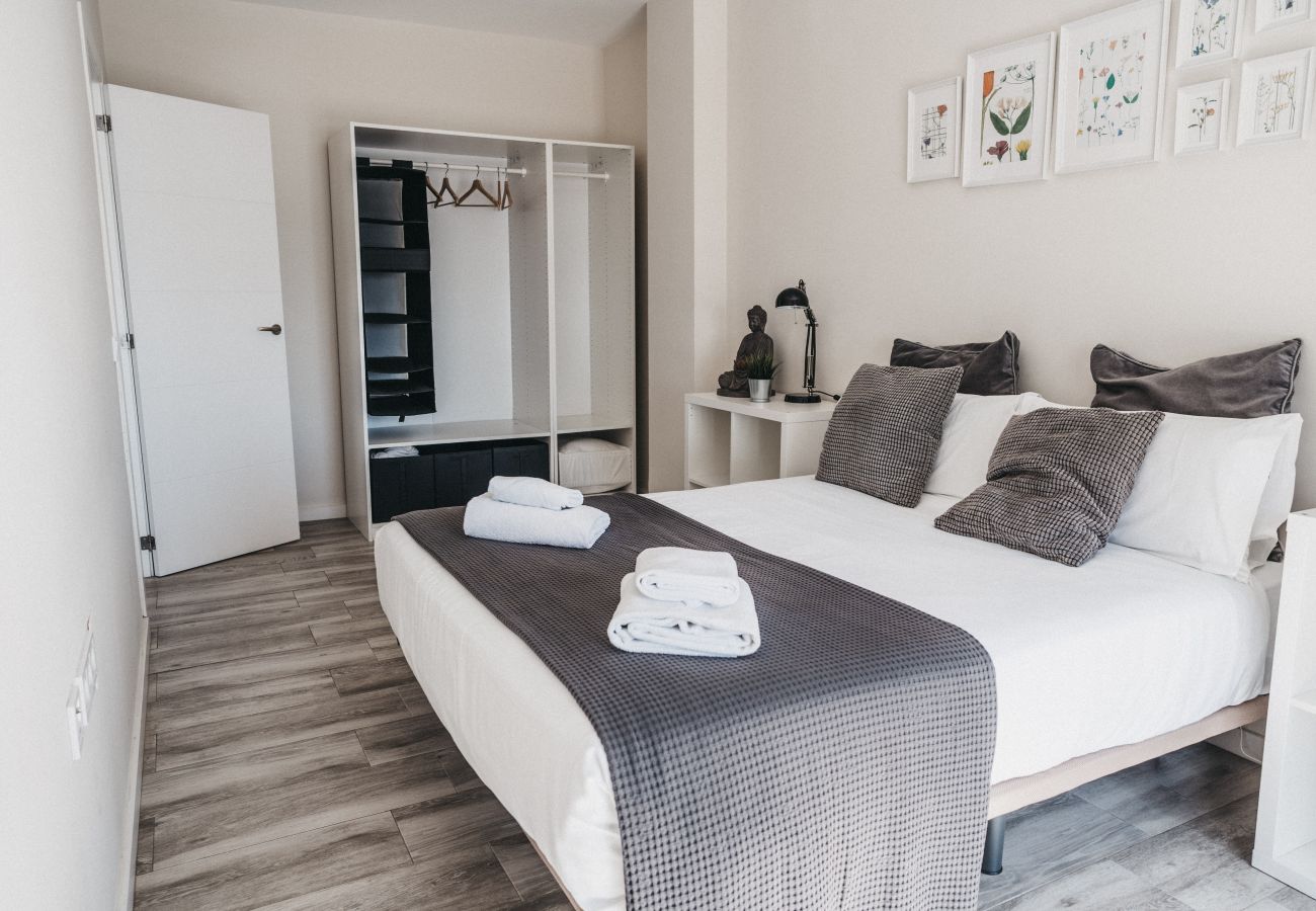 Apartamento en Málaga - El Pedregal A - MálagadeVacaciones