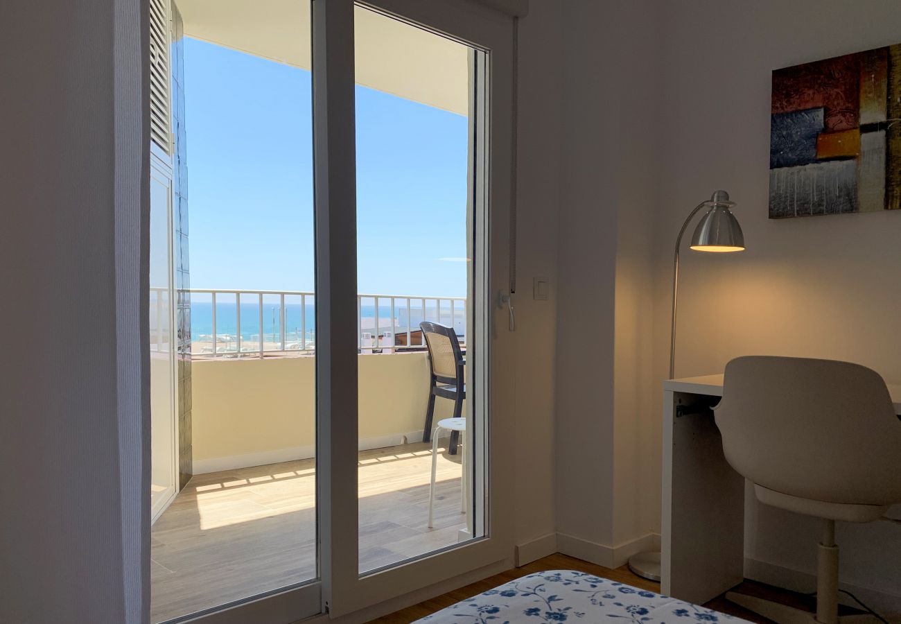 Apartamento en Torremolinos - La Carihuela Palace - MálagadeVacaciones