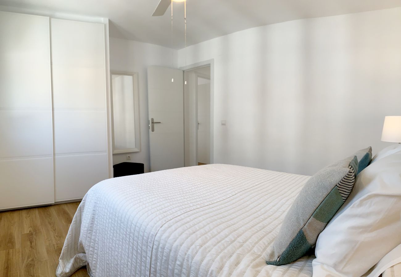 Apartamento en Torremolinos - La Carihuela Palace - MálagadeVacaciones