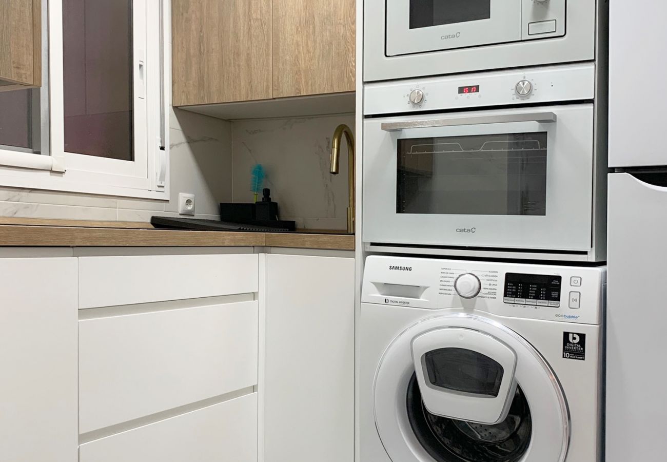 Apartamento en Málaga - Lauri 123 - MálagadeVacaciones