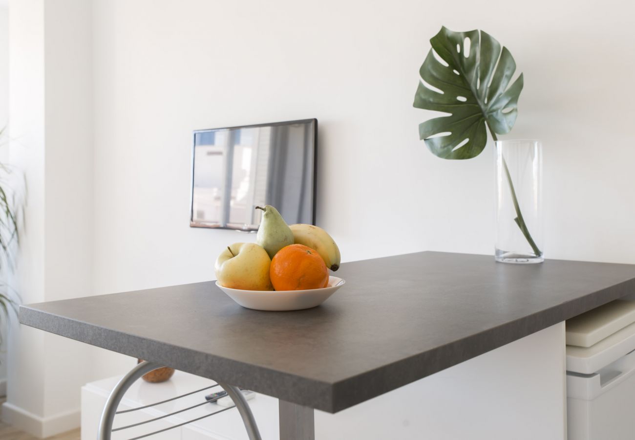 Apartment in Málaga - Cortés - MálagadeVacaciones