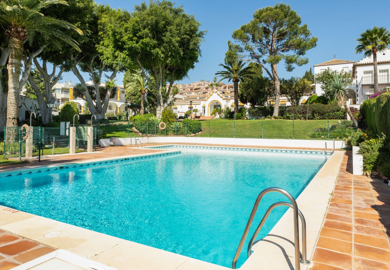 Communal swimming pool