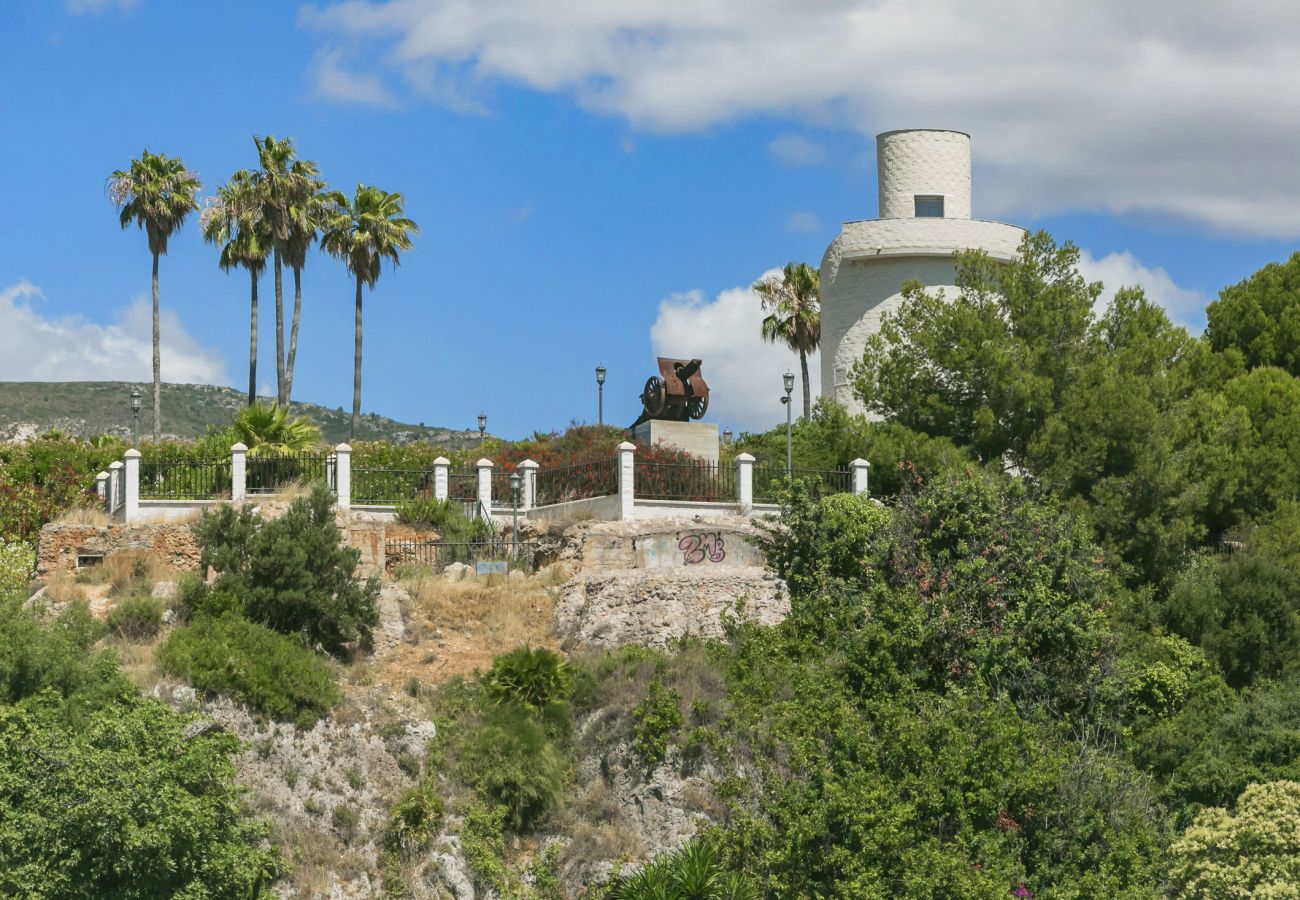 Apartment in Torremolinos - La Carihuela Palace - MálagadeVacaciones