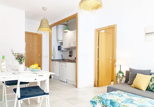 Apartment in Málaga - Premium Rosón - MálagadeVacaciones Apartment in Málaga - Premium Rosón - MálagadeVacaciones