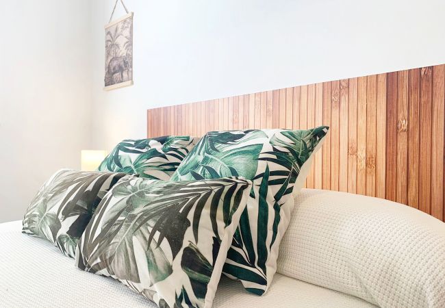 Apartment in Málaga - Premium Rosón - MálagadeVacaciones Apartment in Málaga - Premium Rosón - MálagadeVacaciones