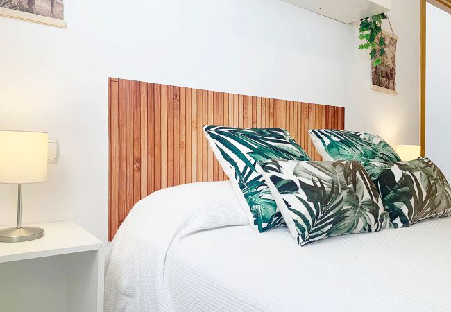 Apartment in Málaga - Premium Rosón - MálagadeVacaciones Apartment in Málaga - Premium Rosón - MálagadeVacaciones