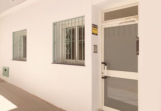 Apartment in Málaga - Duplex Valdecasas - MalagadeVacaciones