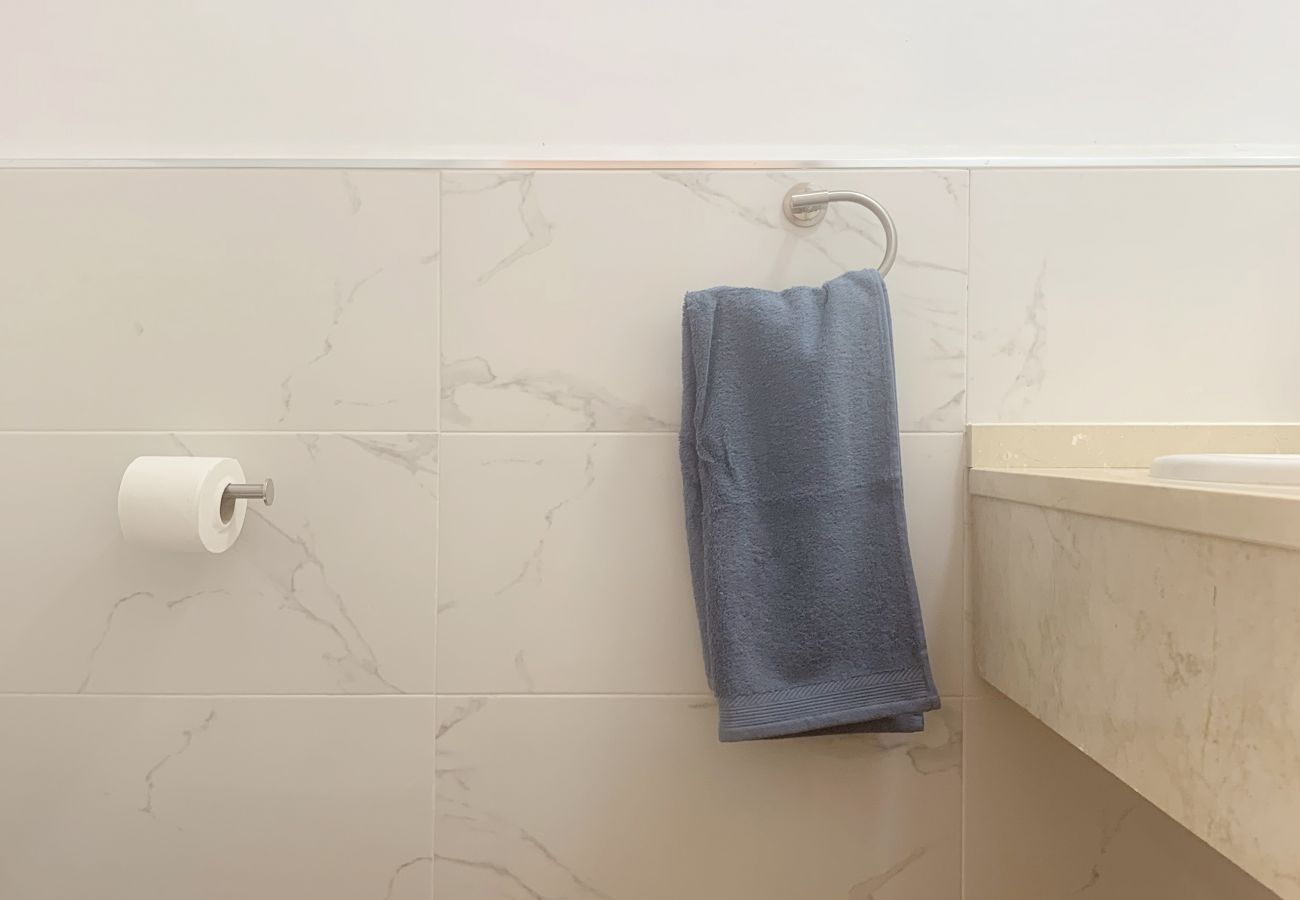 Apartment in Málaga - Duplex Valdecasas - MalagadeVacaciones