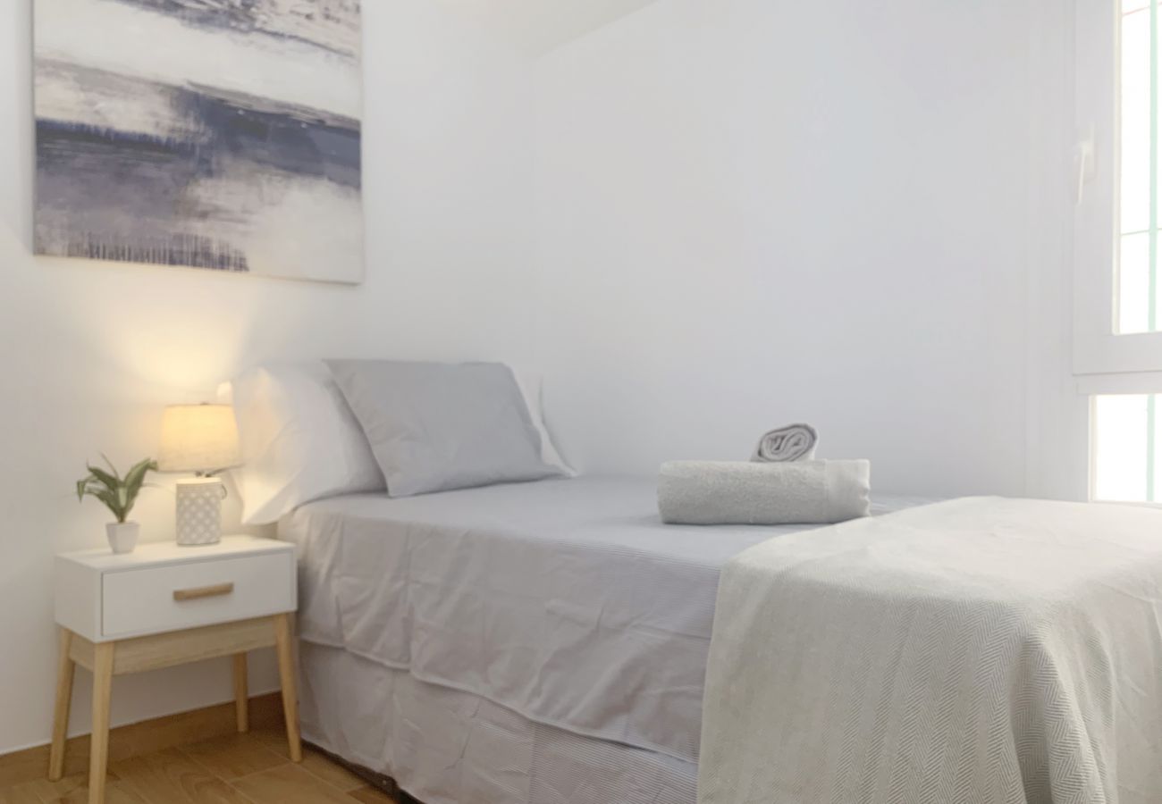Apartment in Málaga - Duplex Valdecasas - MalagadeVacaciones