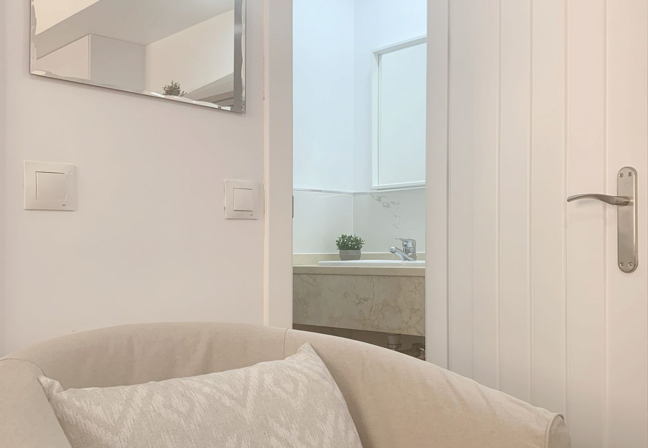 Apartment in Málaga - Duplex Valdecasas - MalagadeVacaciones