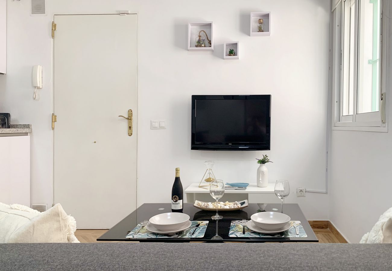 Apartment in Málaga - Duplex Valdecasas - MalagadeVacaciones