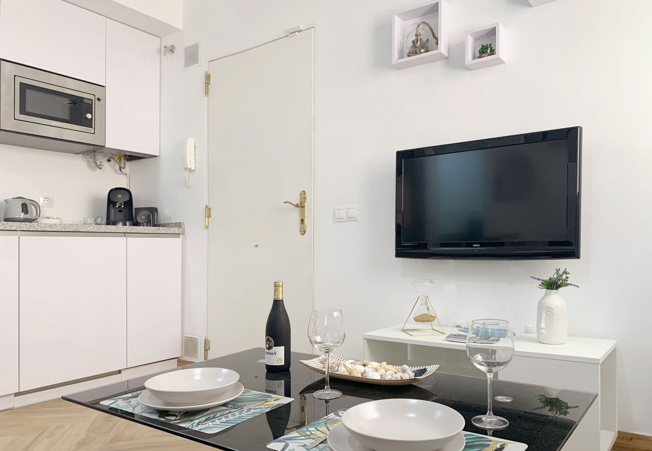 Apartment in Málaga - Duplex Valdecasas - MalagadeVacaciones