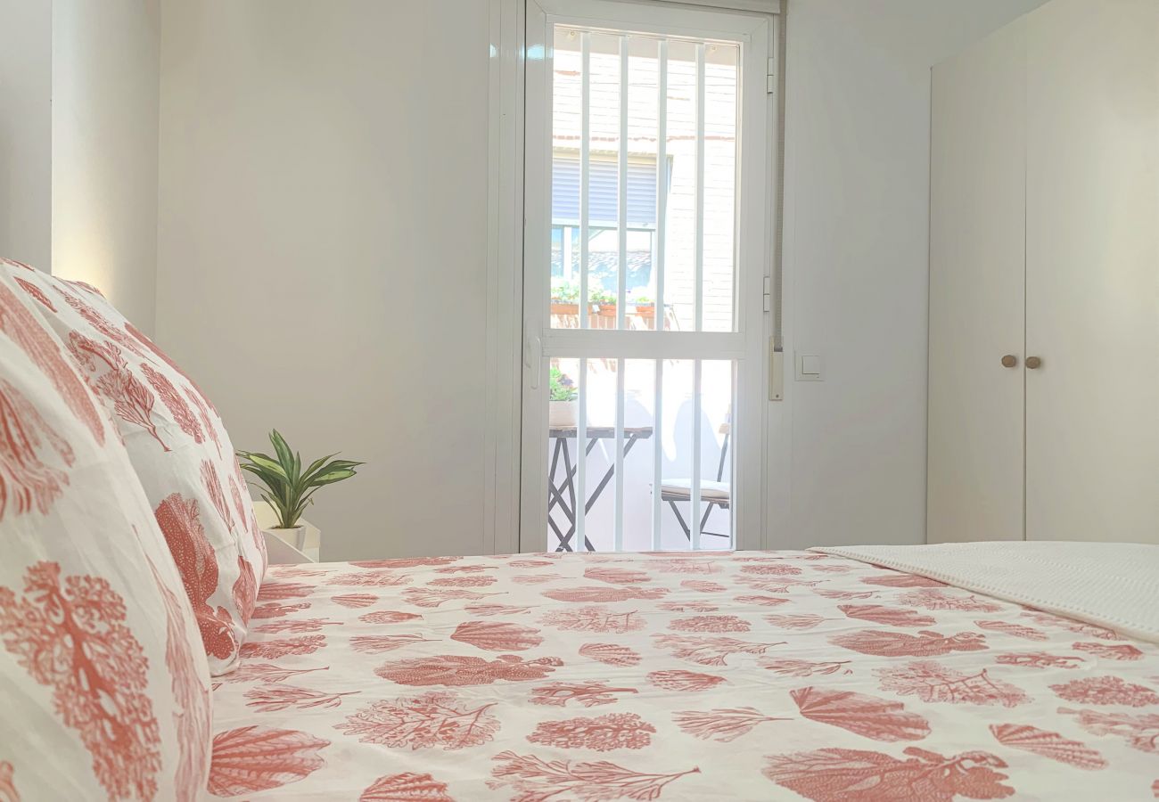 Apartment in Málaga - Duplex Valdecasas - MalagadeVacaciones