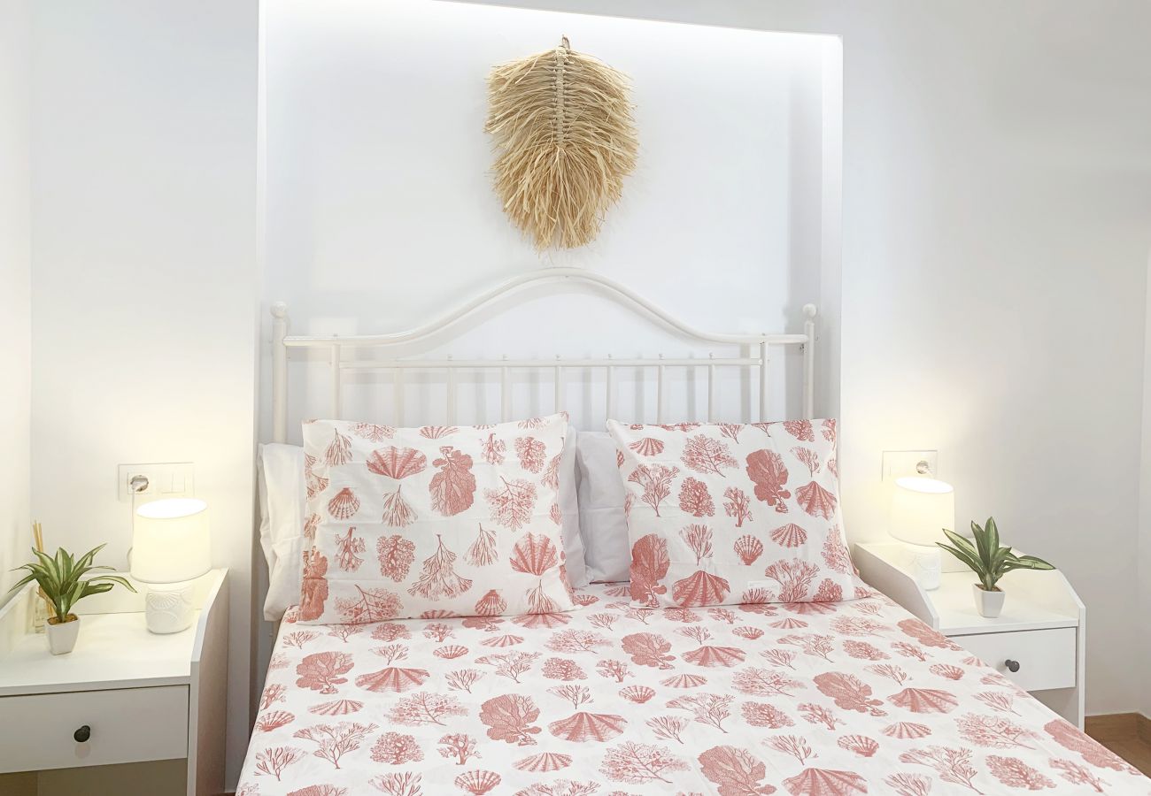 Apartment in Málaga - Duplex Valdecasas - MalagadeVacaciones