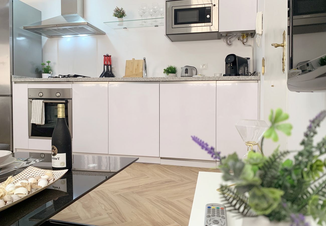 Apartment in Málaga - Duplex Valdecasas - MalagadeVacaciones