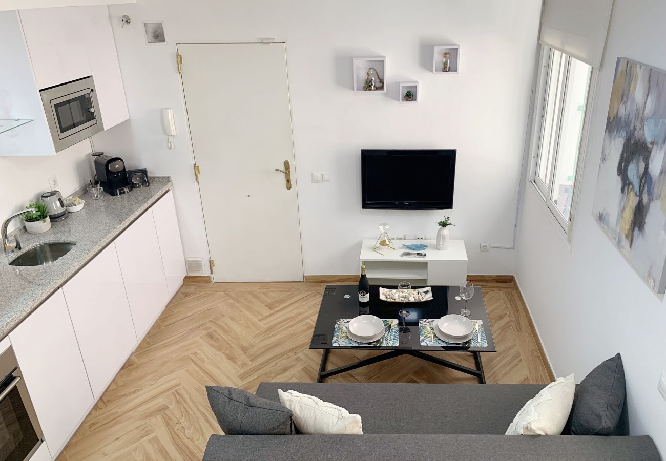 Apartment in Málaga - Duplex Valdecasas - MalagadeVacaciones