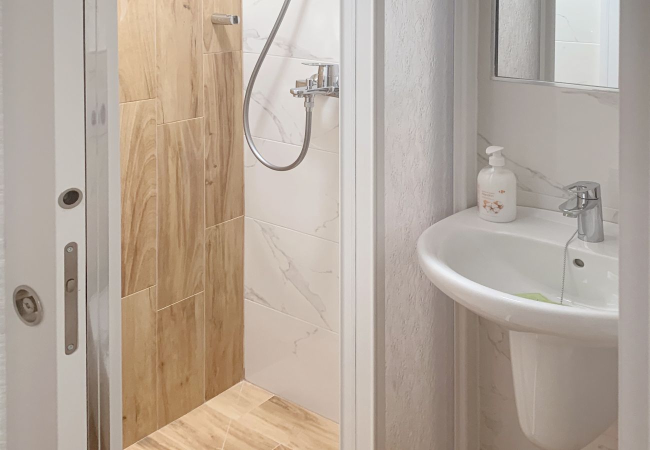 Apartment in Málaga - Duplex Valdecasas - MalagadeVacaciones
