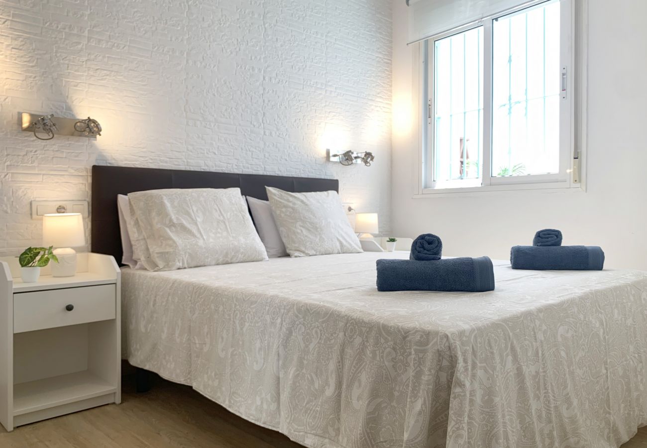Separate bedroom with fan Separate bedroom with fan