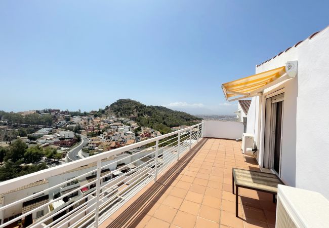 Terrace with panoramic views of the sea and the city