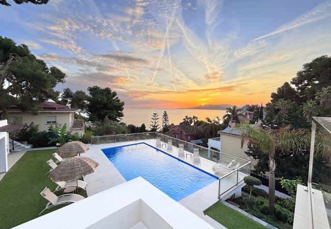 Villa in Málaga - Candado Golf with Pool by Malaga de Vacaciones Villa in Málaga - Candado Golf with Pool by Malaga de Vacaciones