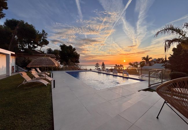 Villa in Málaga - Candado Golf with Pool by Malaga de Vacaciones Villa in Málaga - Candado Golf with Pool by Malaga de Vacaciones