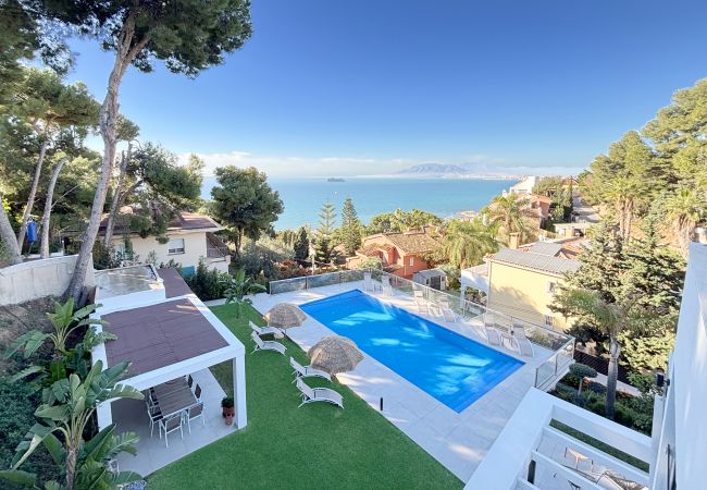 Villa in Málaga - Candado Golf with Pool by Malaga de Vacaciones Villa in Málaga - Candado Golf with Pool by Malaga de Vacaciones