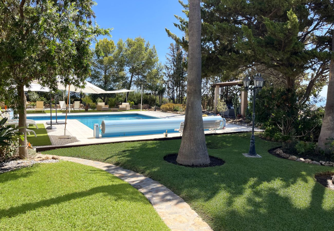 Country house in Benajarafe - Finca los cañones con piscina - Malagadevacaciones