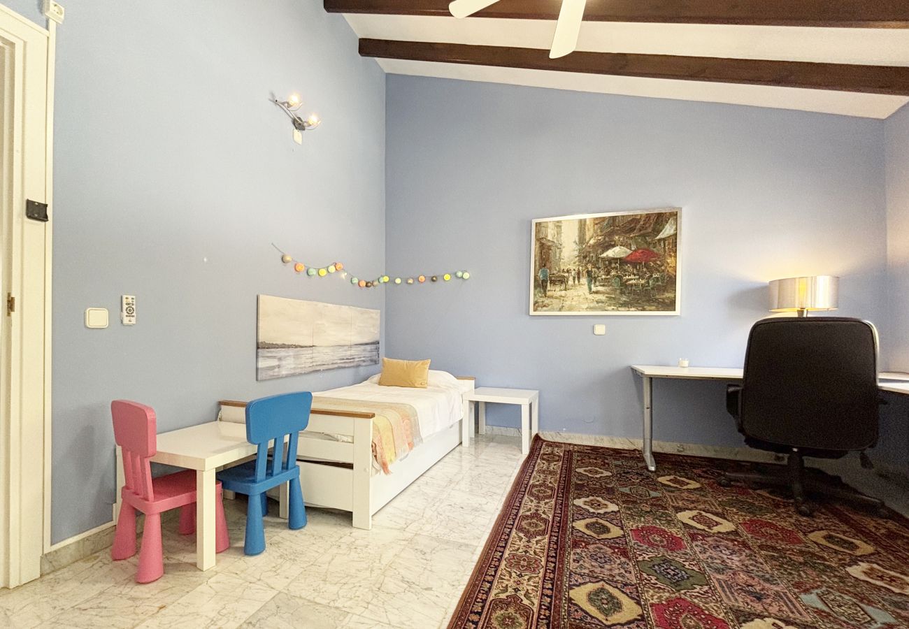 children's bedroom